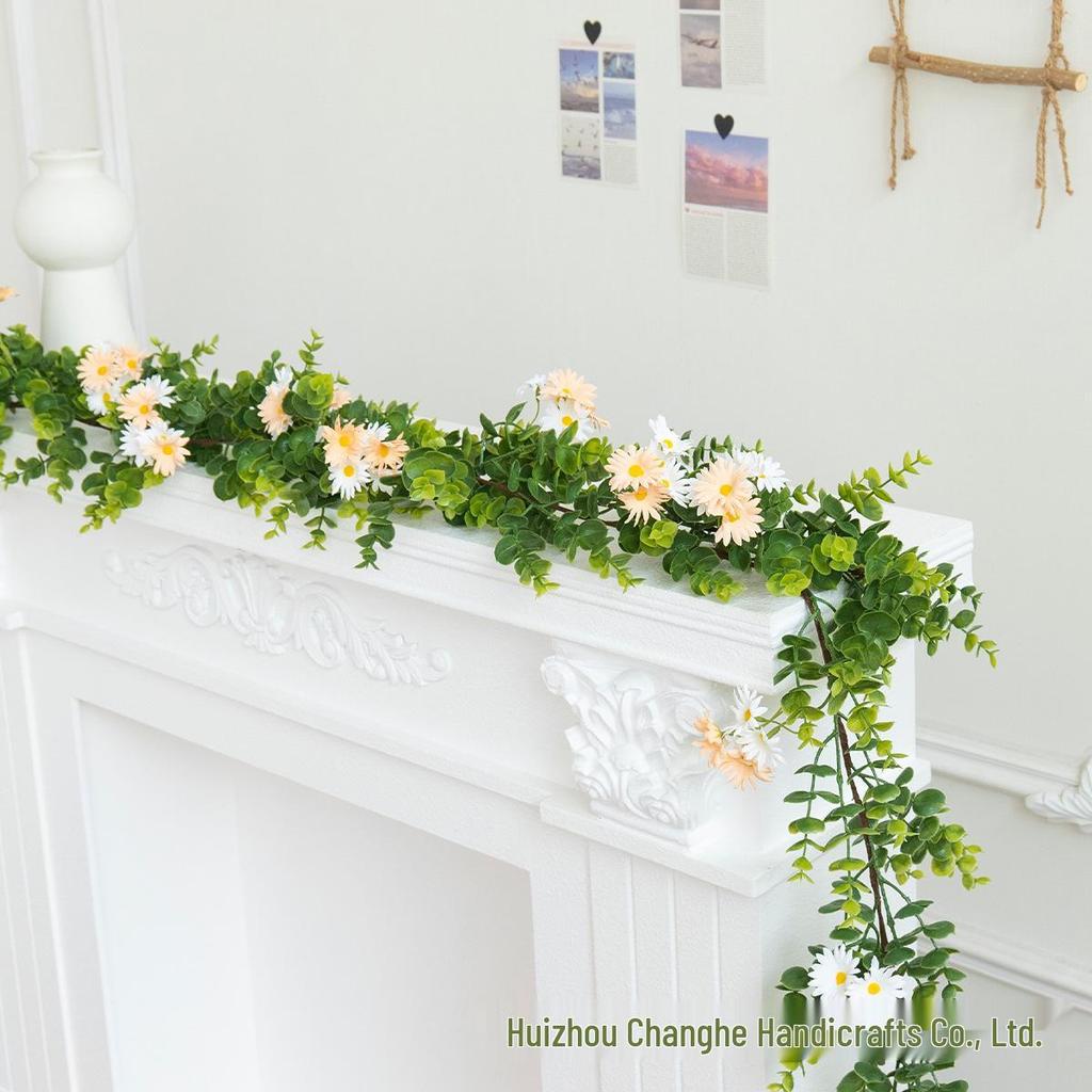 Искусственная зелень из листьев эвкалипта и лианы с ромашками для Пасхи и домашнего декора