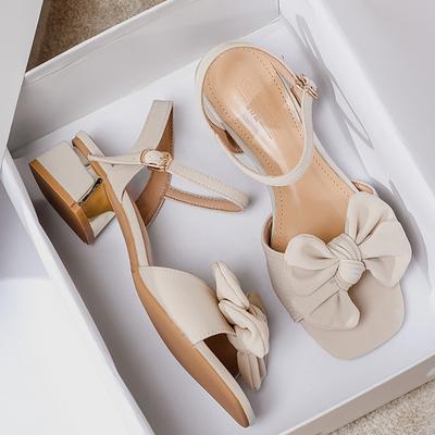 Мода 41-43 большой размер тканевые сандалии бантом женские сандалии гладиаторы на низком каблуке с металлическим украшением женские летние туфли с ремешком на щиколотке женские