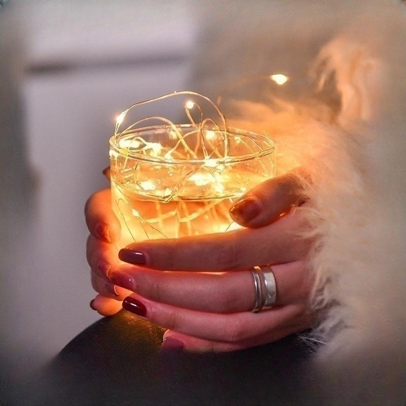 Чжоу Пэйси Молочно-белый U-образный бокс для батареек-таблеток с проводами и выключателем для гирлянд