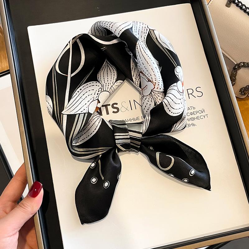 New 100% Natural Real Silk Women Scarf Printed Scarfs Bandana Women Square Scarves Hijab Shawls Warp Neckerchief Female Foulard