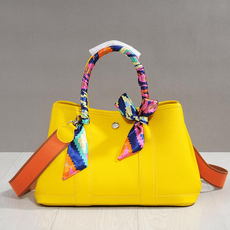 Женская большая садовая сумка из коровьей кожи в стиле знаменитостей 2024 года — универсальная, модная, удобная для переноски через плечо и в кармане