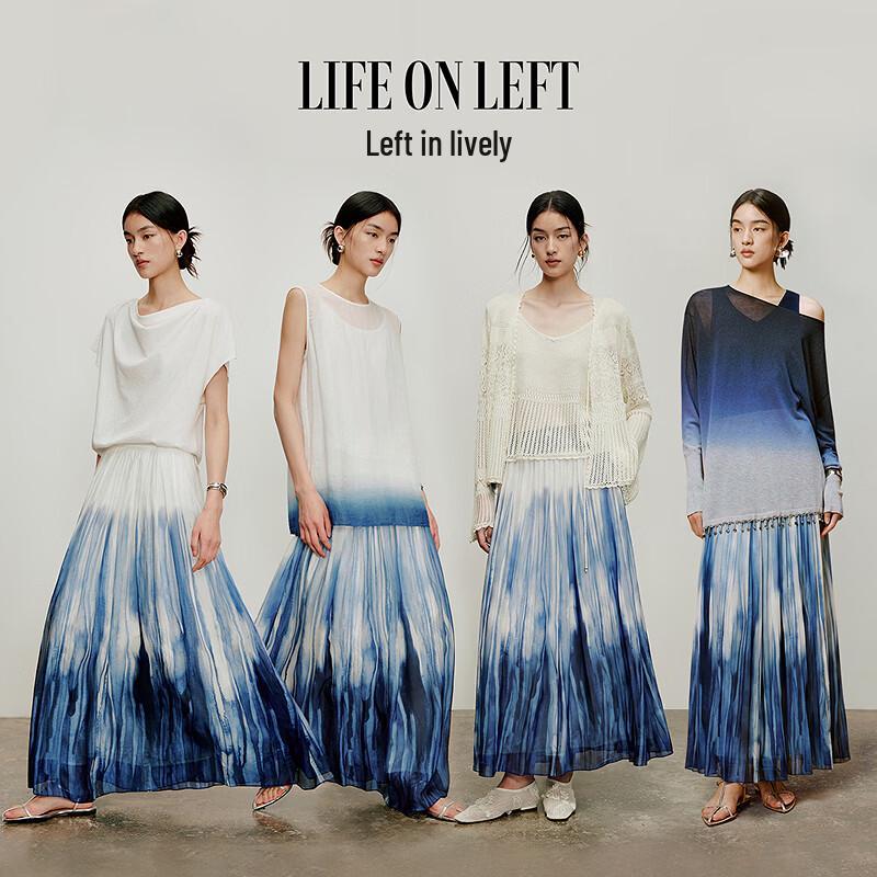 Elegant Blue-White Gradient Pleated Chiffon Maxi Skirt