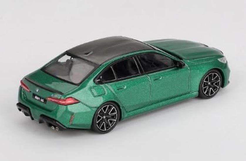 Sunrich MINI GT BMW M5 Зеленый металлик Isle of Man Готовая модель 1/64 (G90) (Левый руль) MGT01086-L