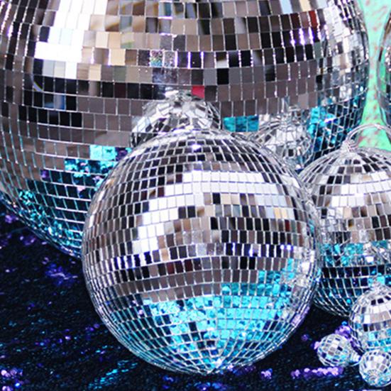 Серебряный цвет, подвесные зеркальные шары с отверстиями, разные размеры, светоотражающие шары, украшения для рождественской елки, украшение для дома