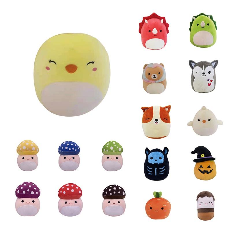 И милая плюшевая игрушка Squishmallow с изображением Stump The Skeleton Squad Bouncer**