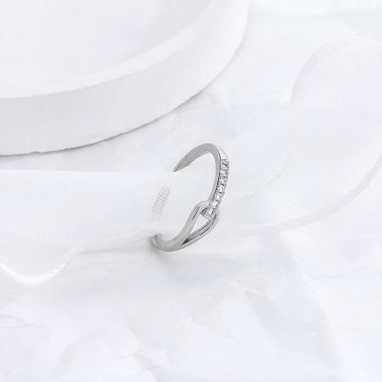 Women Ring Hollow Out Japan Korean Style Shiny Rhinetones Finger Ring for Wedding Party