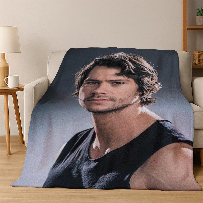 Dylan O’Brien DOB Actor Flannel Blanket Soft Warm Blanket Throw Blanket for Bedroom Living Room Bed Travel Picnic Gift Kids