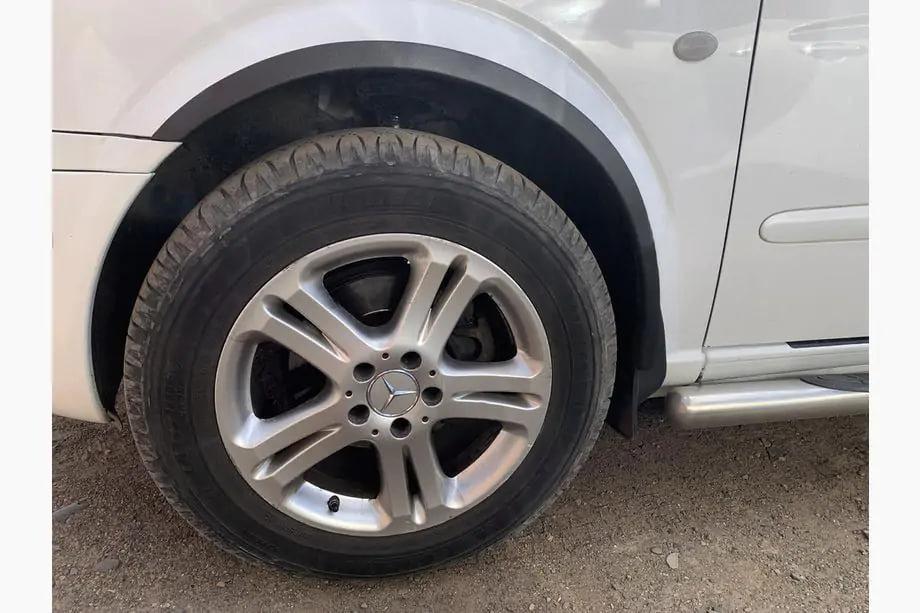 Накладки на арки (4 шт, черные) для Mercedes Viano 2004-2014 гг