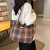 2024 новая модная сумка-тоут большой вместимости, универсальная сумка в клетку в иностранном стиле, переносная сумка через плечо под мышкой
