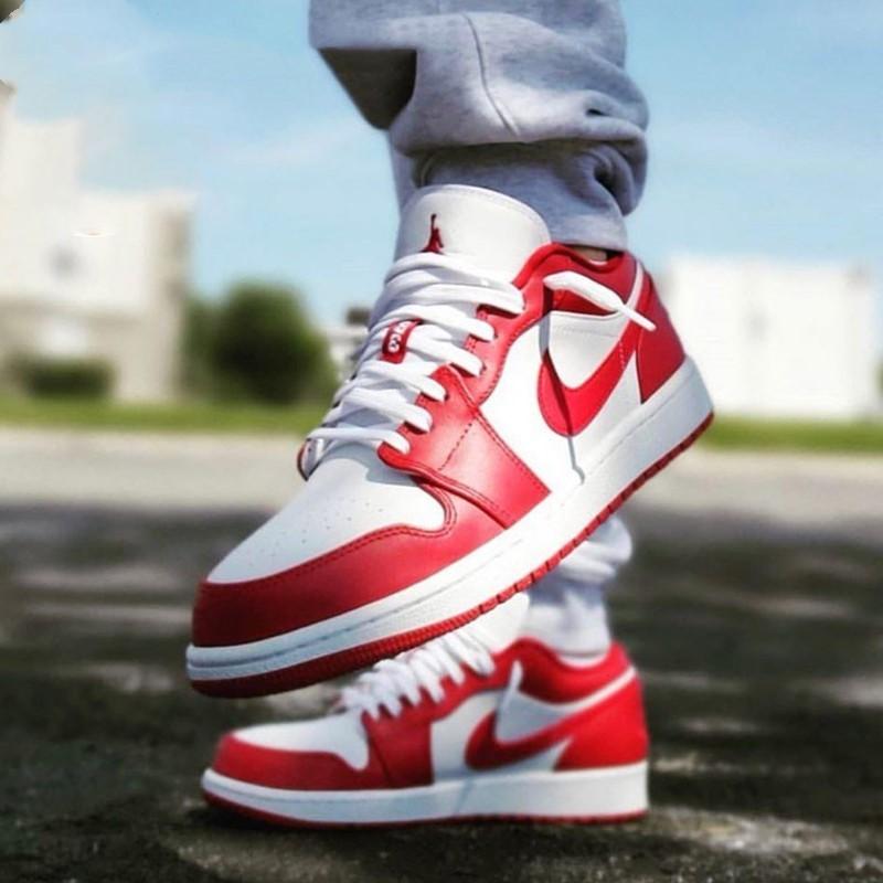 Jordan 1 Низкий спортзал Красный Белый GS 553560-611