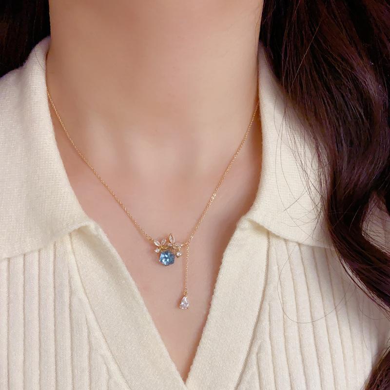 Exquisite Fashion Luxury Butterfly Square Diamond Tassel Clavicle Necklace For Women