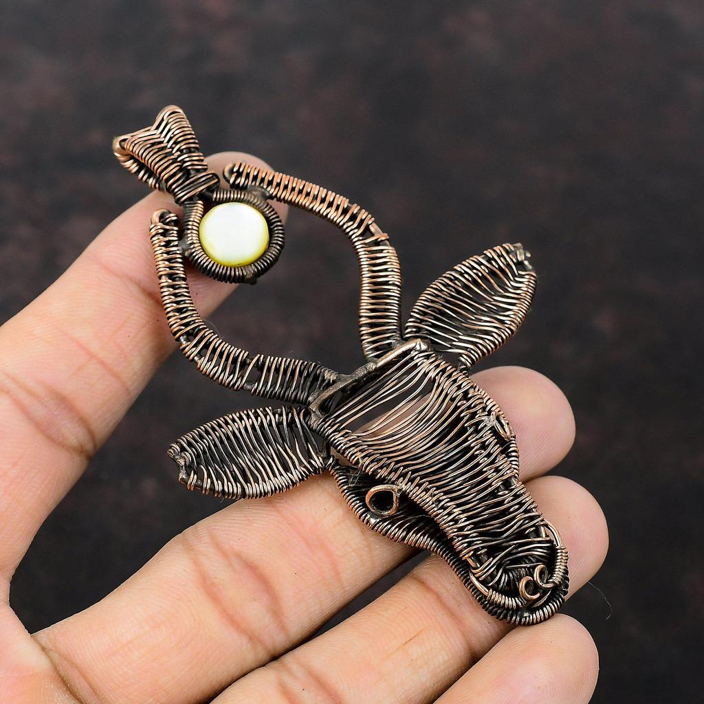 Перламутровый кулон, медная проволока, обернутая драгоценным камнем, кулон в виде головы быка, ювелирное изделие ручной работы, абсолютно новый кулон, обернутый проволокой, ювелирное изделие для подарка