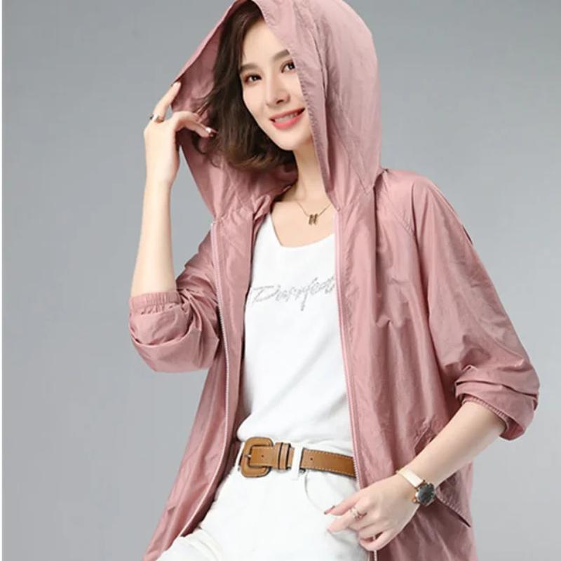 Женская тонкая куртка, новая солнцезащитная куртка с капюшоном и защитой от ультрафиолета, женская летняя ветровка с длинным рукавом 2025 года, повседневная верхняя одежда