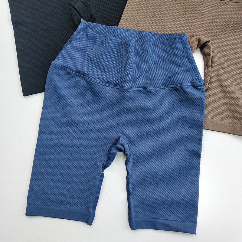 European and American Seamless Sports Style Fitness Running Shorts Women Yoga Sports Outdoor High Waist Tight Breathable Cropped Pants Summer