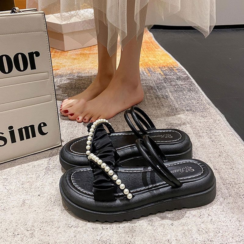 Fairy Wind Slippers Outer Wear Female Summer 2025 New Pearl Design Lace Gentle Thick Bottom Two Wear One Word Sandals