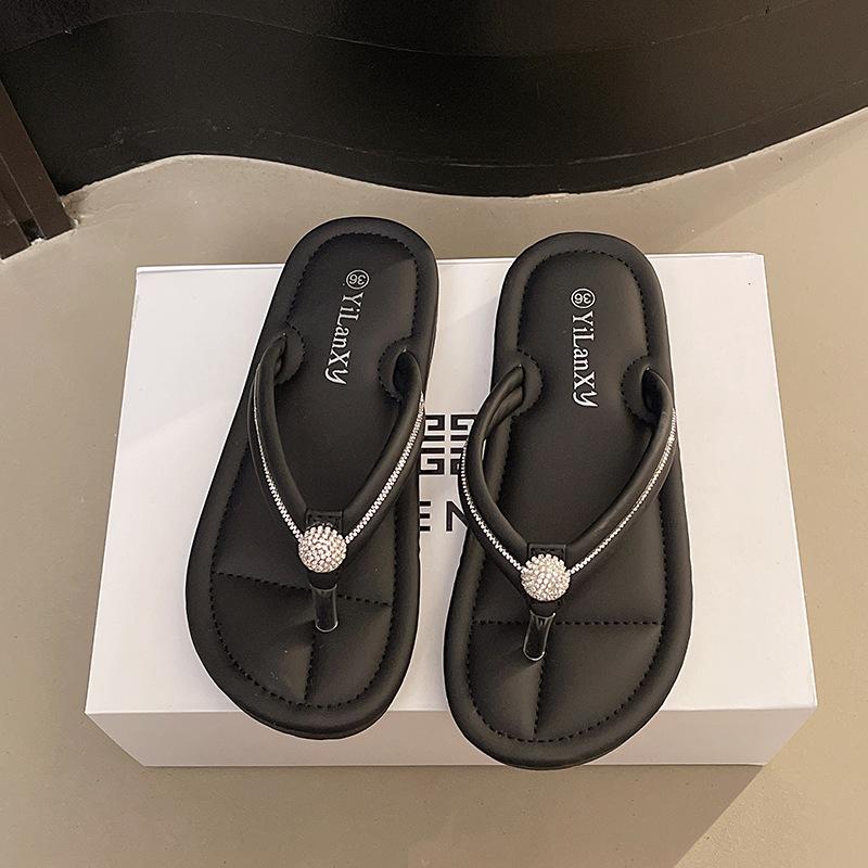 Pearl Flip-flops Women's 2025 Spring New Soft-bottomed Cool Slippers Street Photos Wear Versatile Flip-flops Women