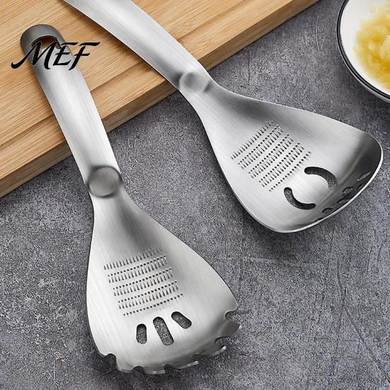 Labor Saving Kitchen Accessories Stainless Steel Grinding Spoon, Multifunctional Gadget, Garlic Ginger Versatile Tool for Baking