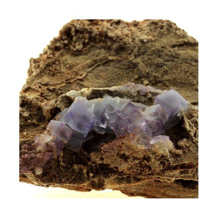 Pierres et Minéraux. Fluorite. 354.5 ct. Mont-Roc, Tarn, France..