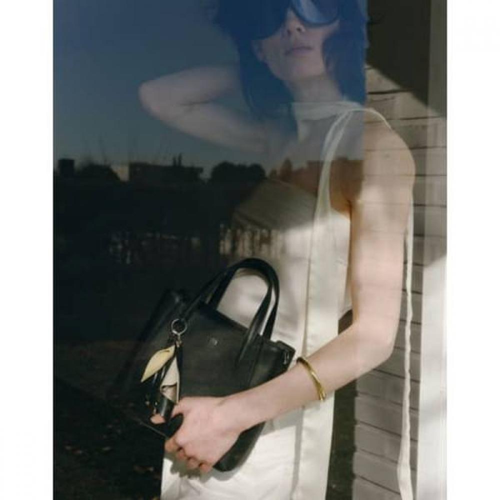 DakS Black Leather Flower Charm Tote Bag S Dcba6f555bk