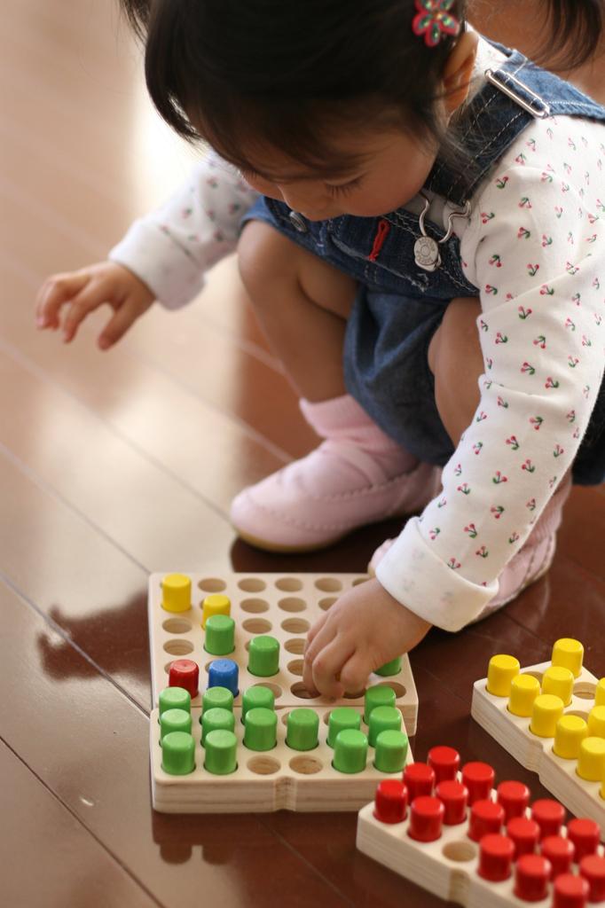 Игрушечный игровой набор с колышками Базовая образовательная обучающая игрушка Игра в форме казу Семейная игрушка Развивающая обучающая игрушка Деревянная деревянная игрушка