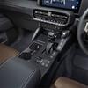 Наклейки-крышки на панель переключения передач центральной консоли автомобиля для Toyota Prado LC250 2024 RHD Углеродное волокно