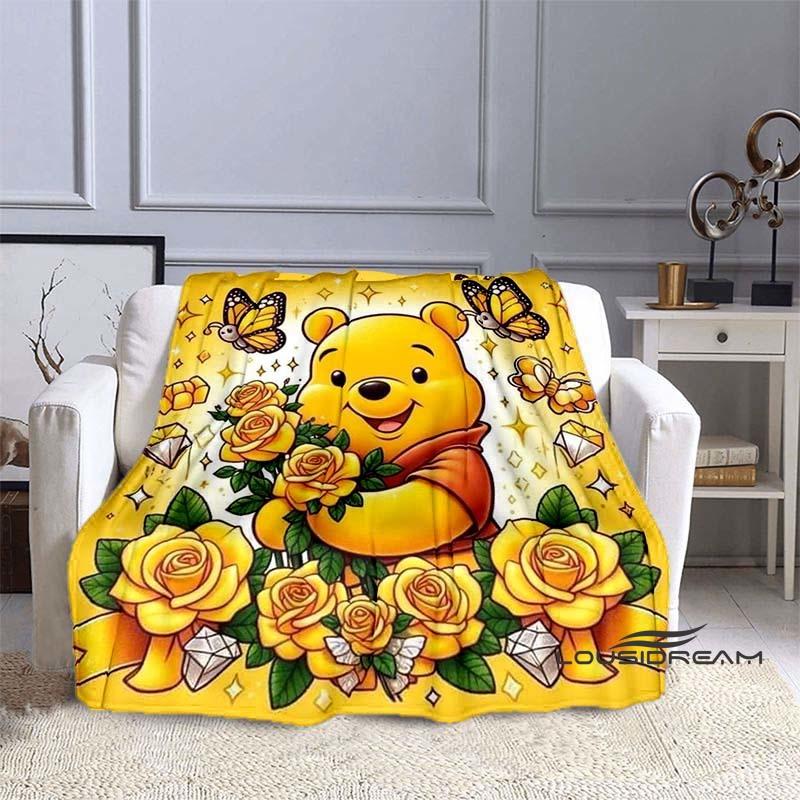 This fun cartoon Pooh Bear blanket is lightweight and breathable, suitable for dormitories, naps, living rooms, offices, and all