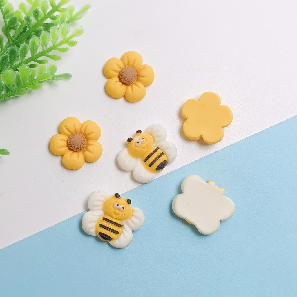 100Pcs New Cute Cartoon Bee Flower Series Flat Back Resin Scrapbooking DIY Jewelry Hairpin Craft Decoration Accessories