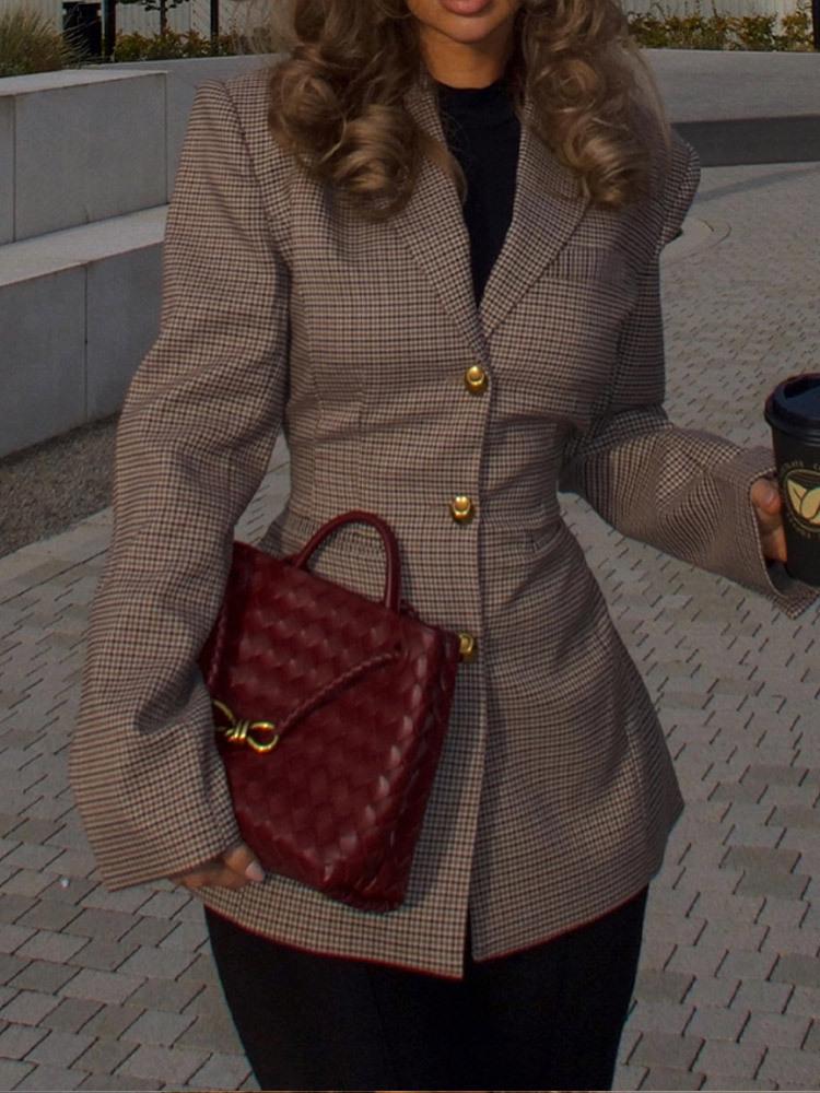 2024 года Евро-американский клетчатый приталенный пальто-тренч с длинными рукавами и отложным воротником для осенне-зимней моды