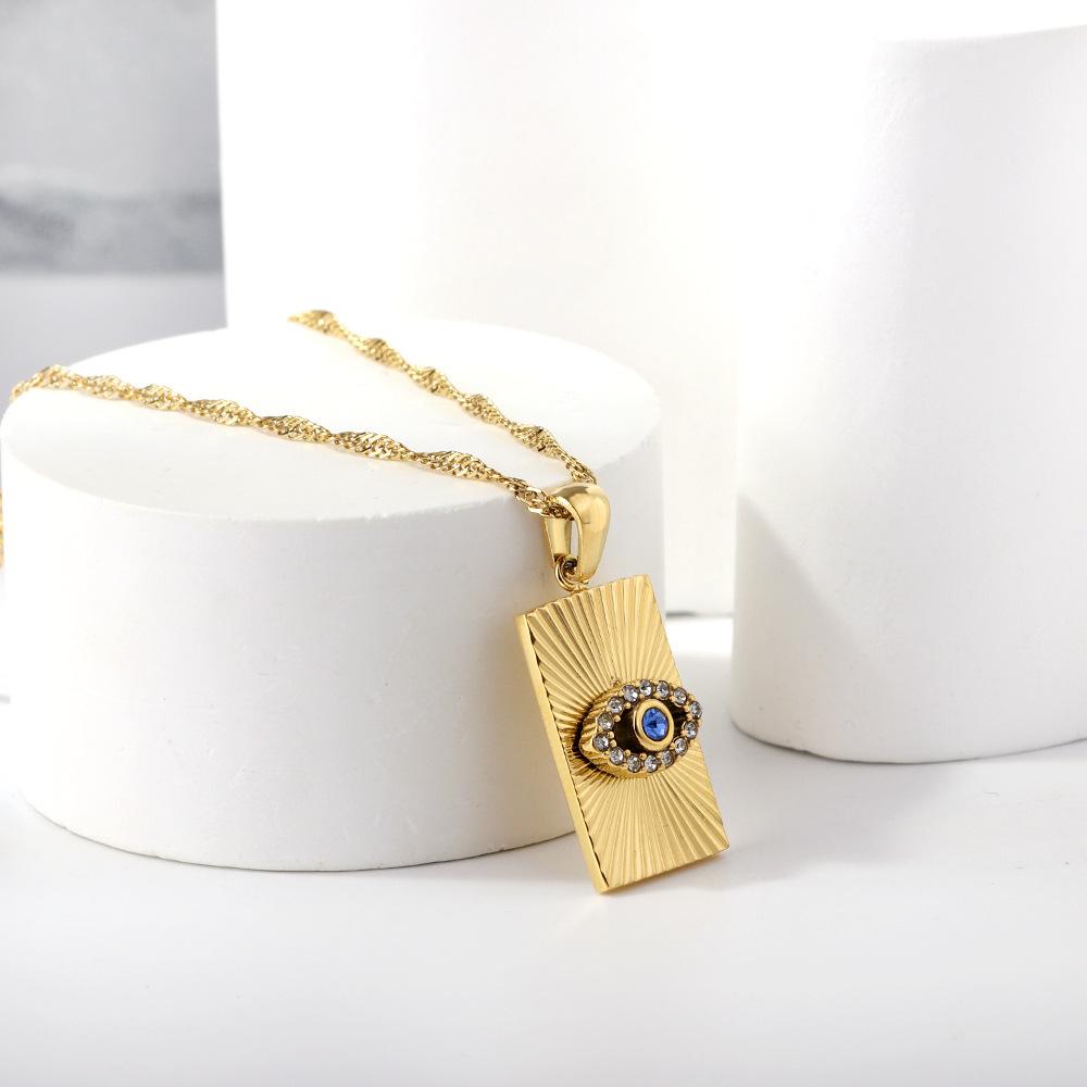 Small Design Zircon Eye Pendant Necklace Unique Light Luxury Women's Jewelry
