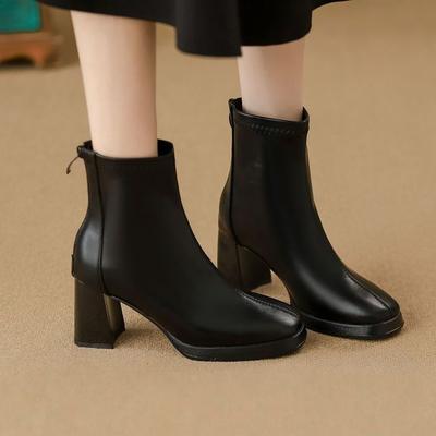 Белые тонкие ботильоны на высоком каблуке женские осень 2025 новые водонепроницаемые на платформе французские короткие ботинки квадратный носок маленькие ботинки Мартин