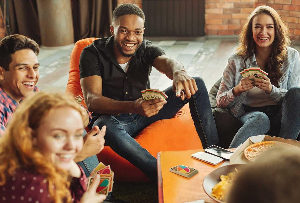 Mattel Game UNO Iconic 1970s Edition 7 and GXV43 [Ages Up]