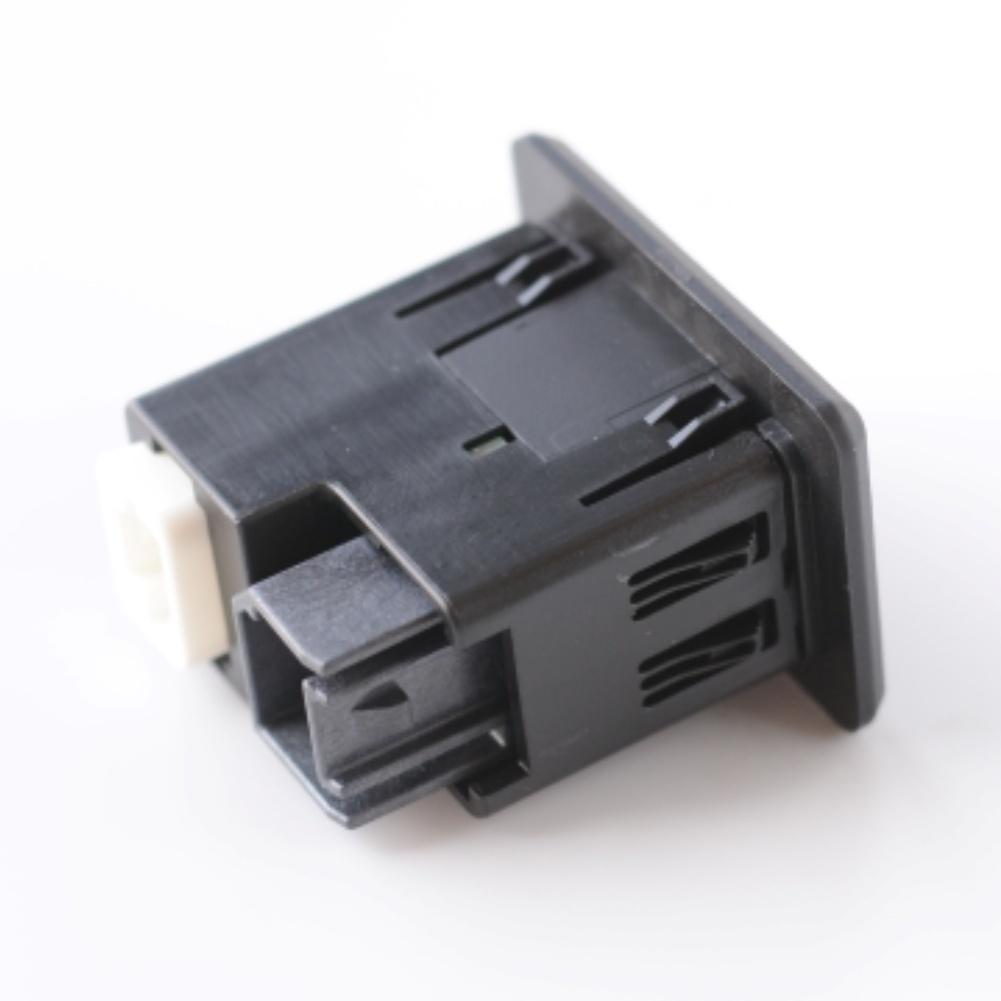 Автомобильный AUX USB-порт Аудиоадаптер Изготовлен из АБС-пластика Недеформируемая Конструкция Решение для Быстрой Установки