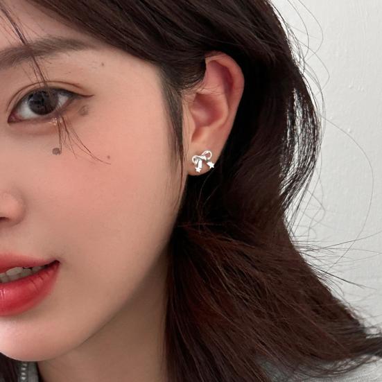 1 Pair Women Stud Earrings Star Bow Shape Solid Color Alloy Electroplated Smooth Surface Lightweight Ear