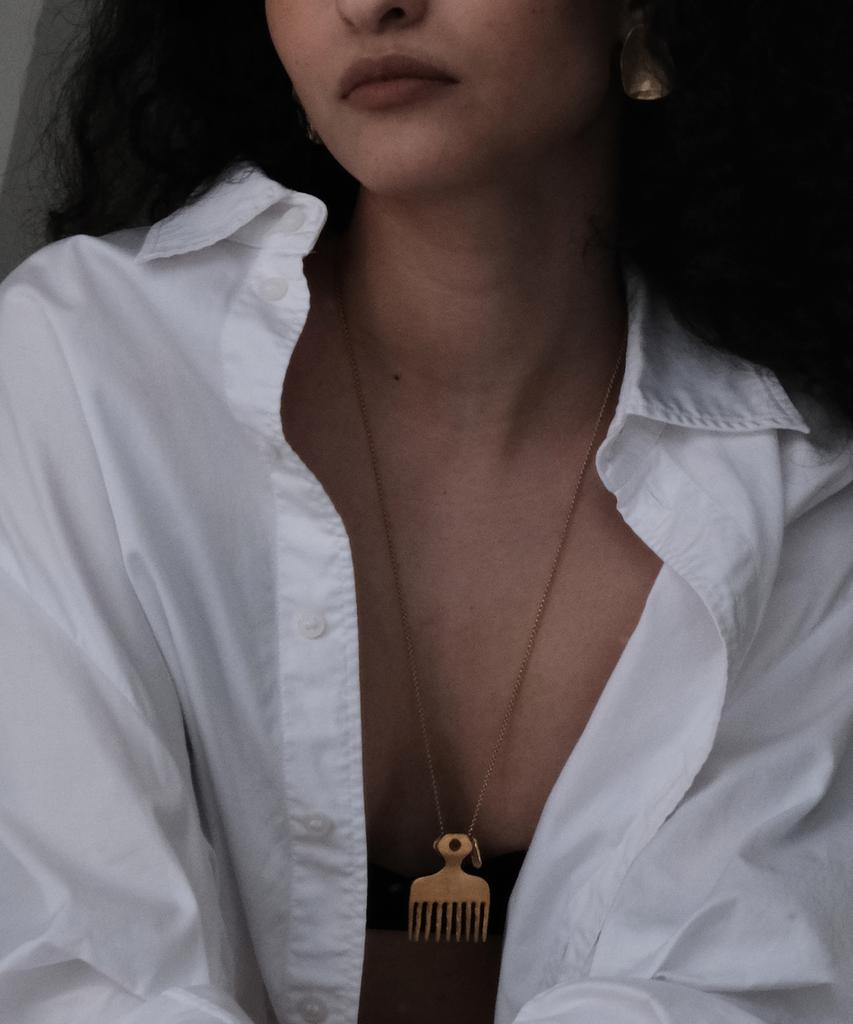 Mohr Comb Necklace (Small Scale)