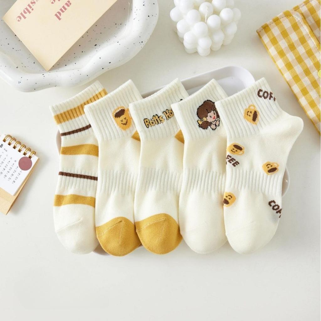 5 Pairs of Short Socks Women's Cute Stockings Soft, Breathable, and Comfortable Socks