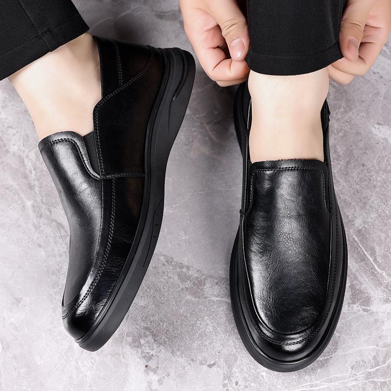 Fashion Fashion Casual Leather Men's Dress Shoes Spring Autumn New Designer Soft Sole Solid Color Loafers Man