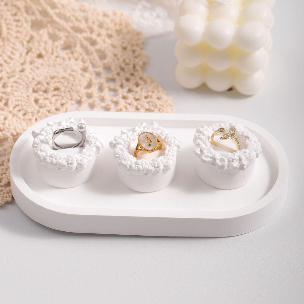 White Gypsum Plaster Ring Holder Exquisite Ring Display Rack Cake Shape Ring Stand  High Quality