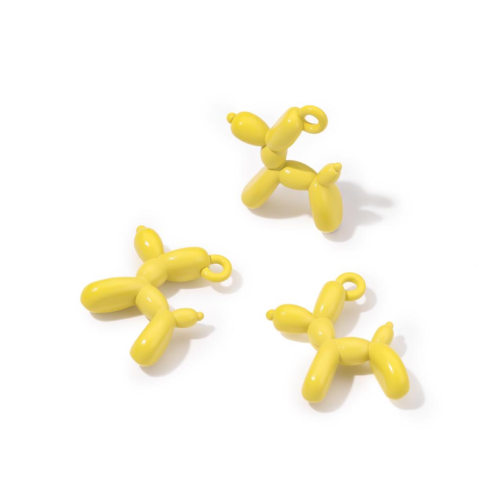 Spray painted balloon dog alloy pendant