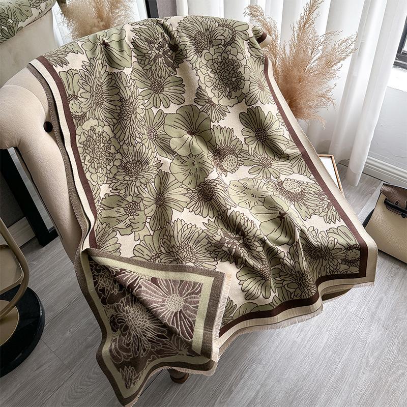 Mori Girl Wind Small Daisy Print Imitation Cashmere Scarf Winter Comfortable Warm Shawl
