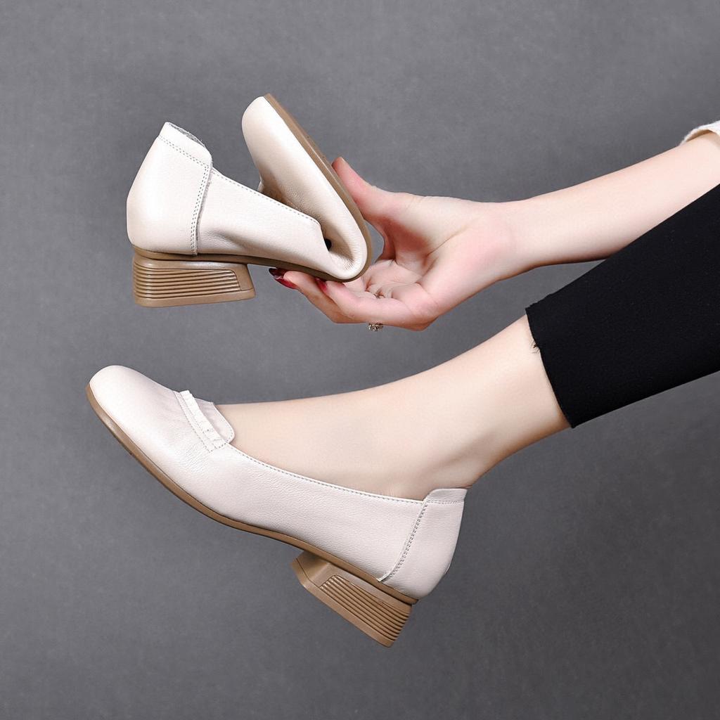 Round Head Flat Sole Single Shoes Women's Shoes 2024 Spring and Summer New First-layer Cowhide Lotus Leaf Edge Shallow Mouth Loafers Women's Lazy Sh