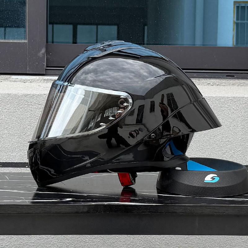Full Face Motorcycle Helmet With Single Visor Large Rear Wing Bluetooth Slot All Season Use Men Women