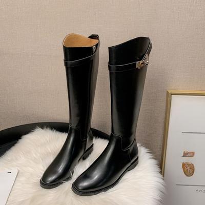 Модные сапоги на осень и зиму. Остроносые сапоги на толстом каблуке. Сапоги средней высоты для женщин.