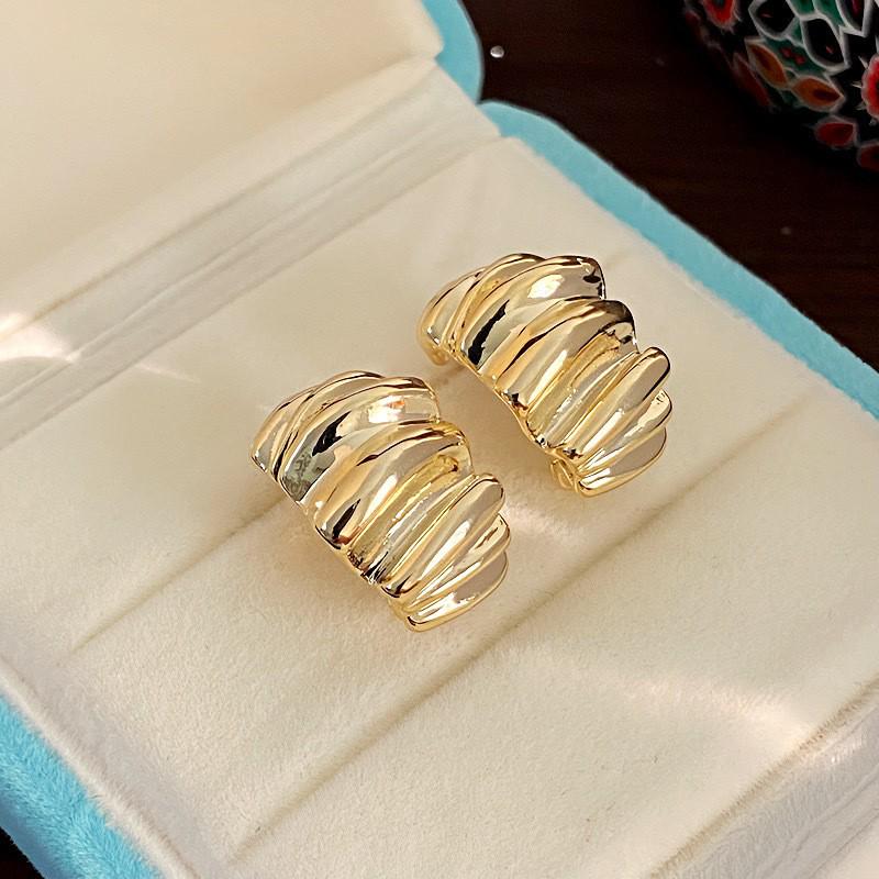 Vintage Rose Leaf Metal Cuban Link Pearl Earrings for Women