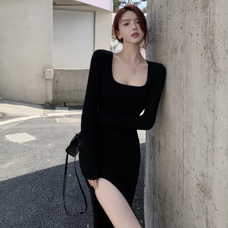 Женское платье облегающее бедра, нижнее, с разрезами, приталенное, средней длины