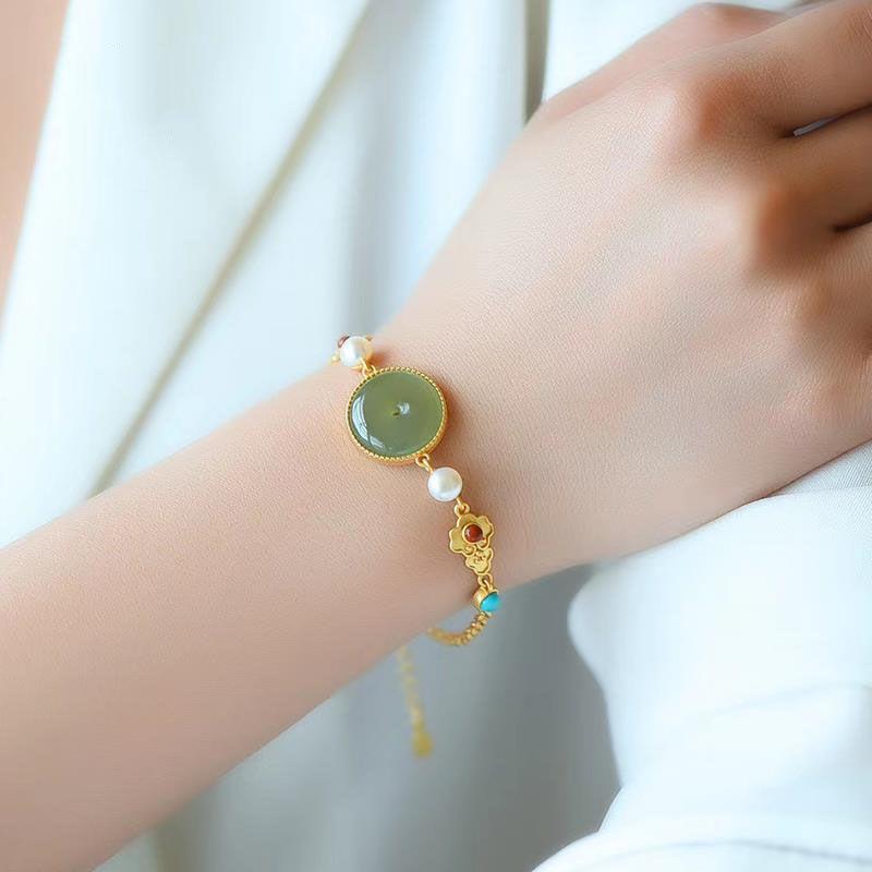 Браслет-кольцо из нефрита в китайском стиле «Фу Лу Пин Ань» на удачу с зеленой инкрустацией