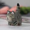 Деревянная резная фигурка кошки, ручная резьба по дереву, художественная статуэтка котенка, маленькая скульптура животного, украшение для домашнего офиса, рабочего стола, орнамент