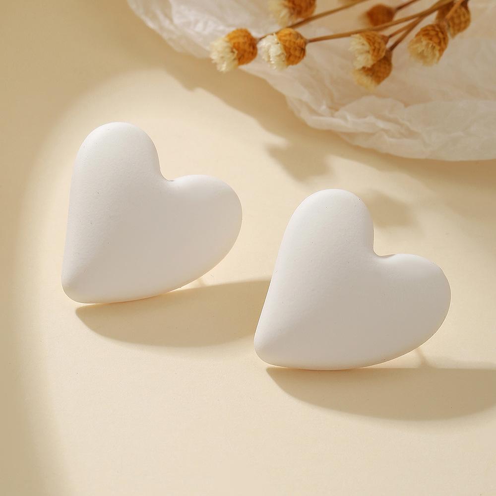 Colorful acrylic heart-shaped spray-painted earrings—Valentine's Day fashionable spring-colored earrings