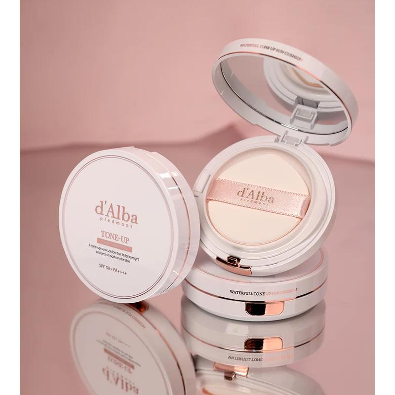 d'Alba Солнцезащитный кушон Waterfull Tone Up SPF 50+ PA++++ 15 г