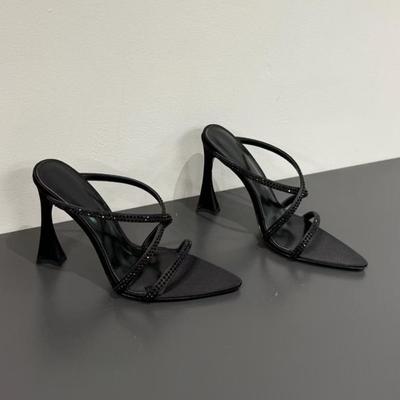 Летние новые сексуальные шлепанцы с открытым носком, женские остроносые с перекрестными стразами, на тонком ремешке, слипоны, нескользящие сандалии на высоком каблуке