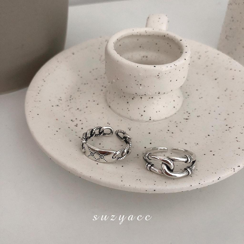 Trendy Minimalist Korean Vintage Stacking Rings for Women - Influencer-Approved Light Luxury Style.